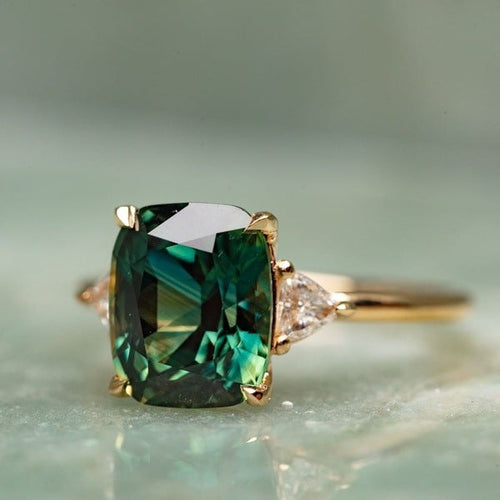 Anel de Pedra Verde Estilo Vintage | Ouro